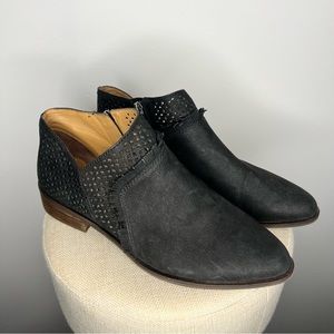 NWOT Lucky Brand Pakpao Size 8.5 Black Laser Cut Fringe Side Zip Ankle Booties